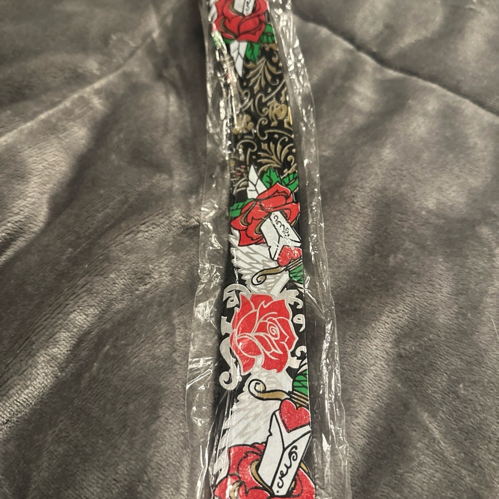 Men’s Rose and Dagger Size Large Belt
